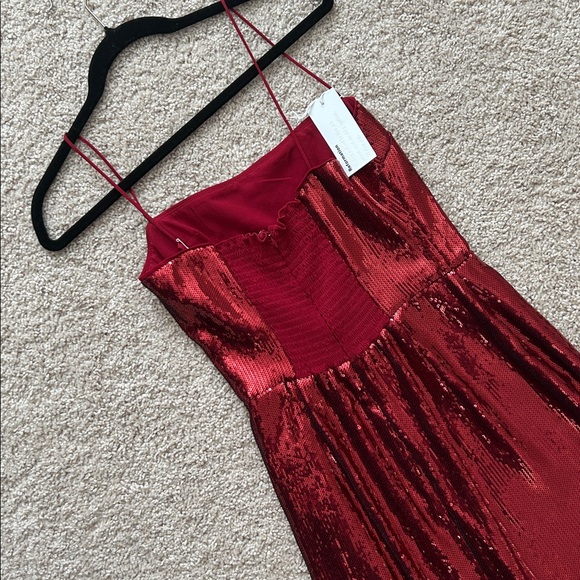 Reformation red sequin dress. Size 2 - Picture 7 of 16